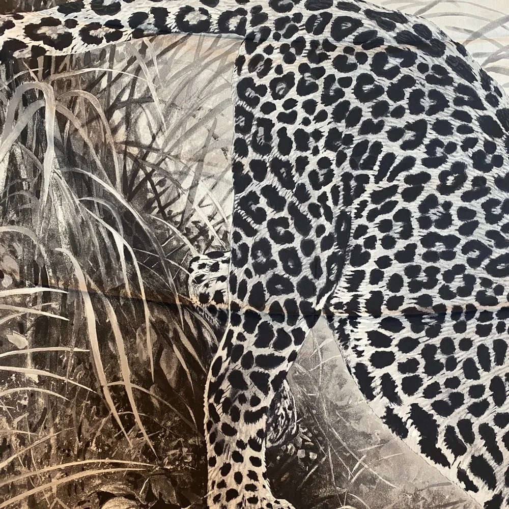 Hermes Limited Edition Retired Panthera Pardus Silk 140cm 55” Scarf Shawl Dallet - Picture 5 of 15